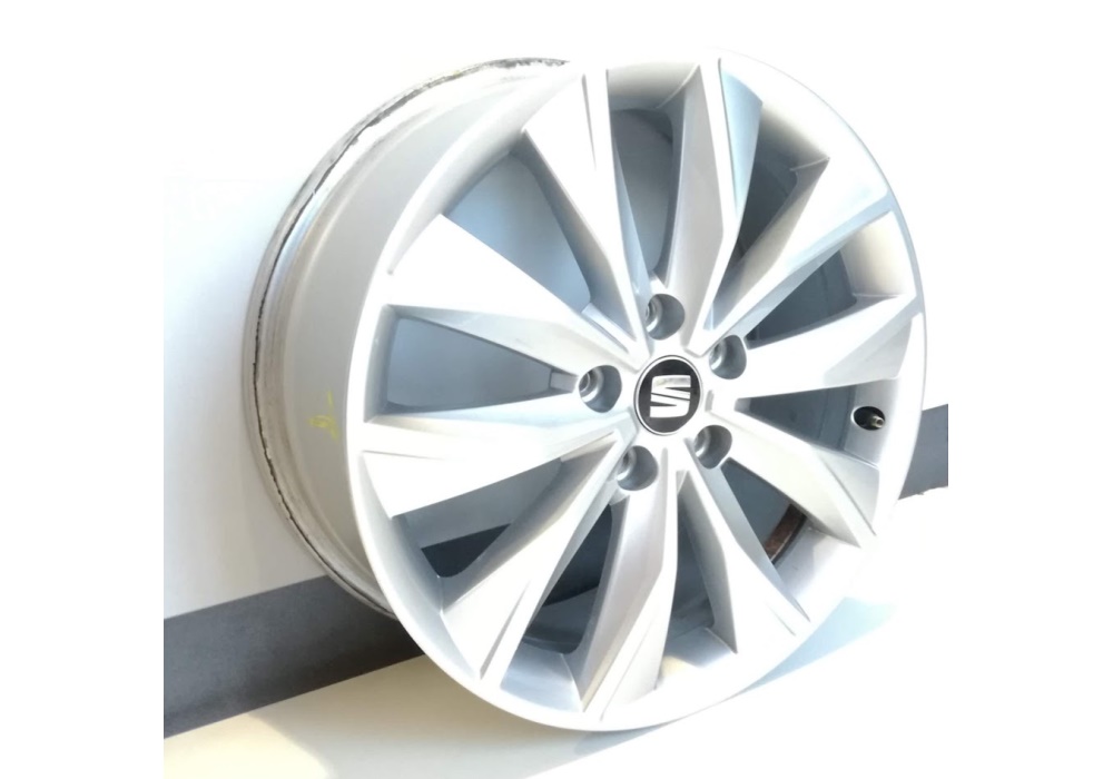 575601025B8Z8 VAG Felga aluminiowa srebrnobrylantowy SEAT Ateca 7.0Jx17H2ET45 575601025B8Z8 VAG Felga aluminiowa srebrnobrylantowy SEAT Ateca 7.0Jx17H2ET45