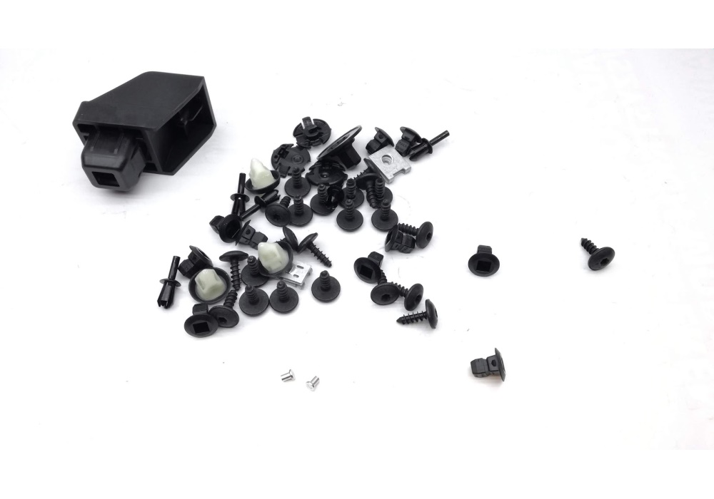 8V0098629 VAG 1 zestaw elementów mocujących do osłony