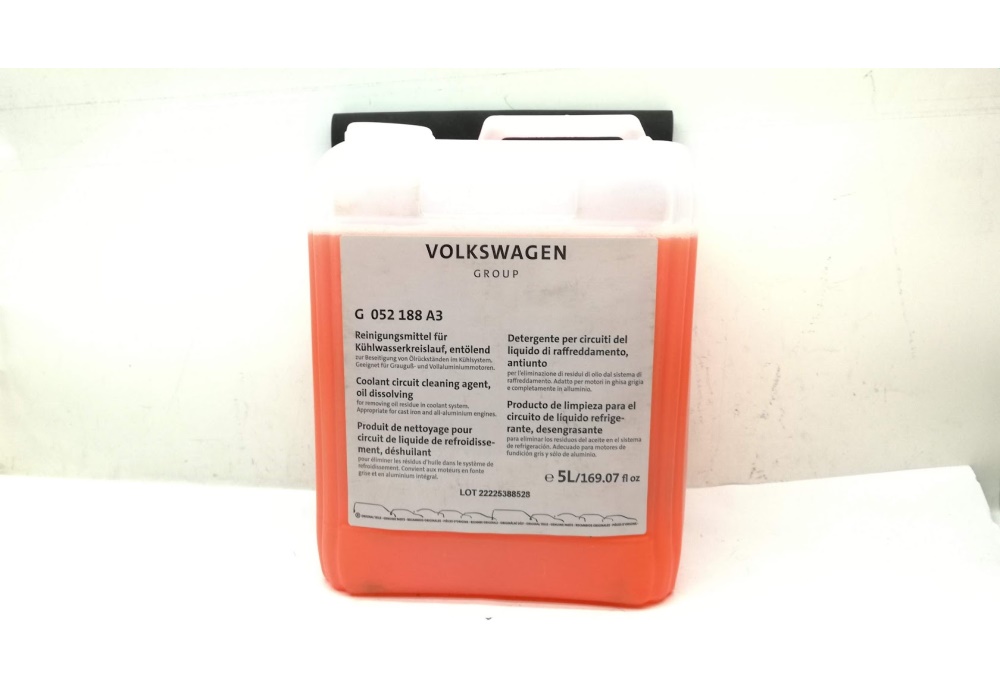 G052188A3 VAG Środek do czyszczenia ukł.chłodzenia 5l