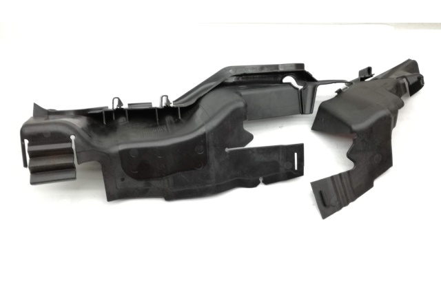 8V0121284L VAG Kierownica powietrza