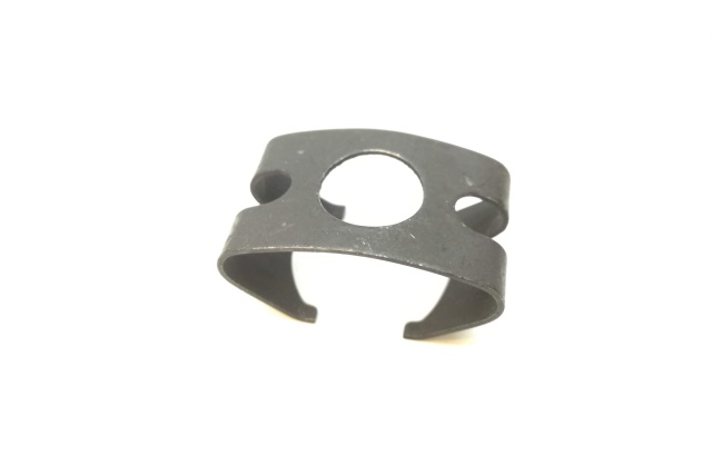 8K0611715 VAG Sprężyna mocująca