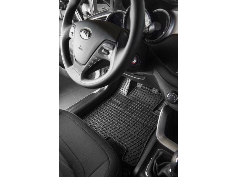 ET0314 FROGUM DYWANIKI FORD MONDEO III KPL. (4-CZĘŚCI) 2000 - 2007