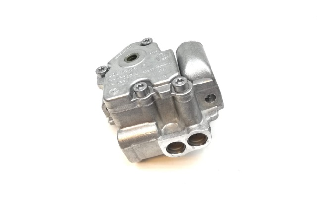 03L115105F VAG pompa oleju