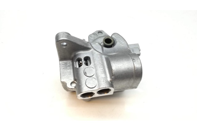 03L115105F VAG pompa oleju