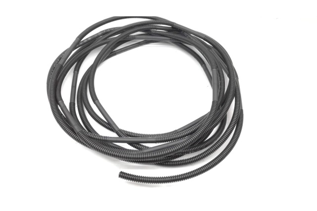 1J0955751D VAG PRZEWÓD SPRYSKIWACZA SZYBY VW Golf IV 97- 6X0,75 - 1 metr