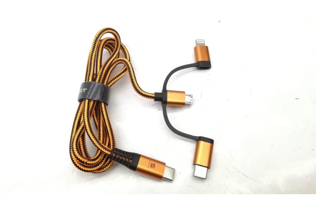 000051444AQ VAG Przewód 3-w-1 do ładowania i przesyłania danych USB typu C