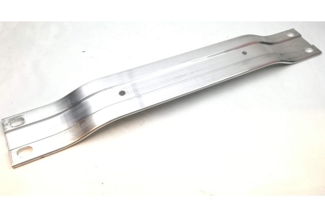 8E0804813C VAG Poprzeczka pod podloga .