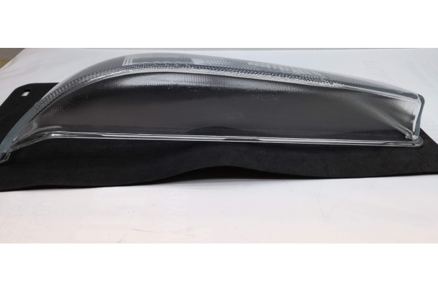 895941116B VAG Klosz reflektora (halogen)