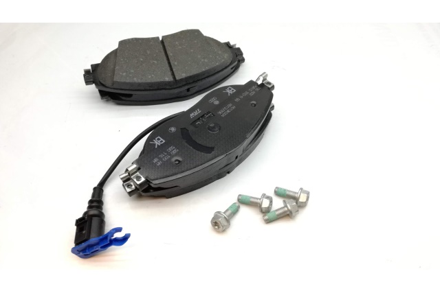 5Q0698151AJ VAG Klocki hamulcowe przód AUDI A3, Q2, Q3, TT; CUPRA ATECA, FORMENTOR; SEAT ATECA,