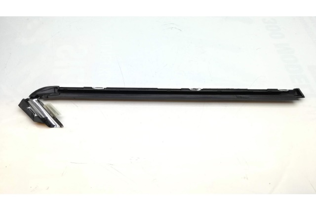 443853346D2ZZ VW CLASSIC LISTWA OZDOBNA