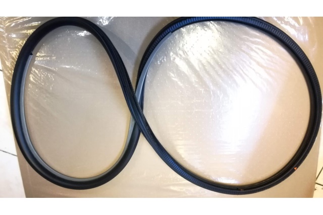 8P4831721C6V9 VAG Uszczelka drzwi wewnetrzna srebrny Audi A3 8P (2003-2012)