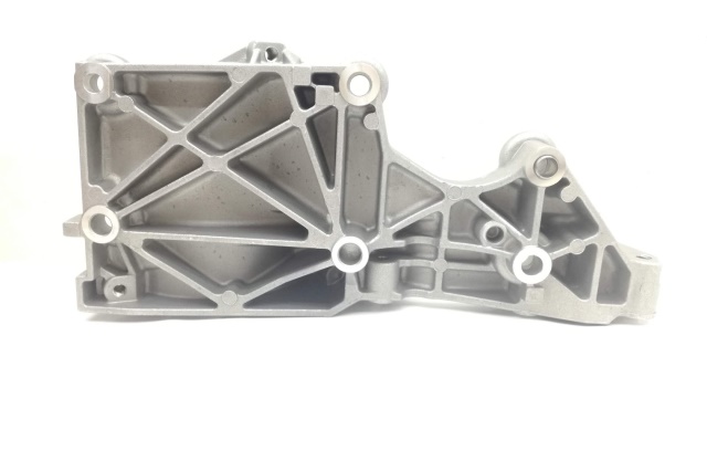 038903139AF VAG wieszak alternatora i kompresora czynnik