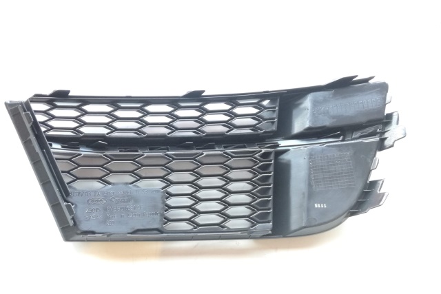 8V3807681AEESM VAG Kratka wlotu powietrza satinschwarz/dark