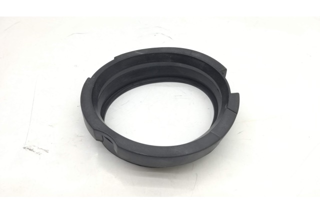 078129949C VW CLASSIC USZCZELKA.