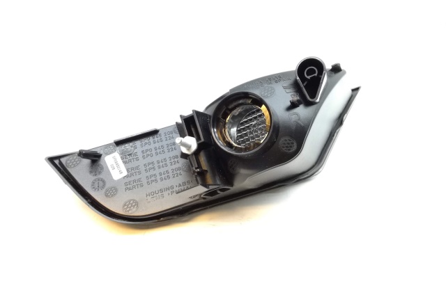 5P0945224B VAG Lampa cofania prawa SEAT ALTEA 03.04-05.09