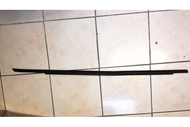 5J0837478A VAG Uszczelka zgarniajaca szyby