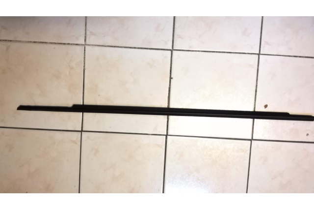 5J0837477A VAG Uszczelka zgarniajaca szyby