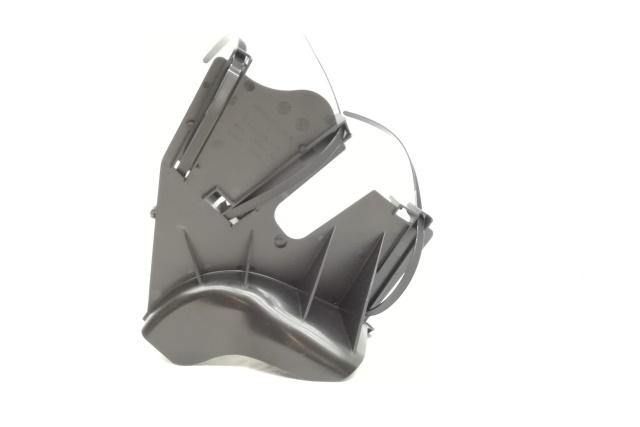 8V0407811A VAG Kierownica powietrza