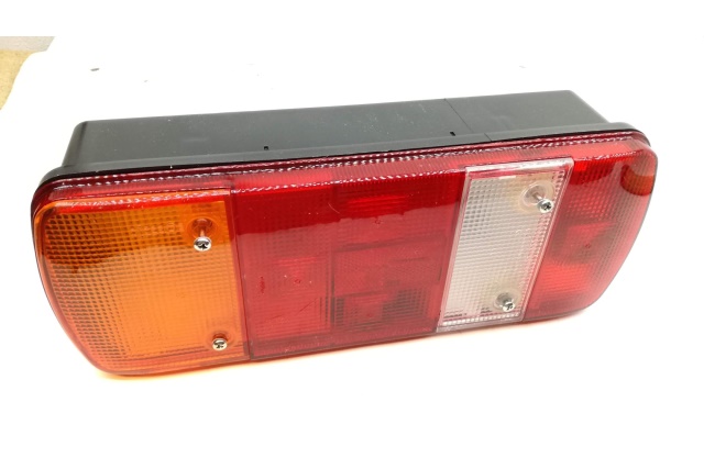 7J0945095B VAG LAMPA TYŁ KPL VW T5 lampa tył tylna lewa prawa DOKA