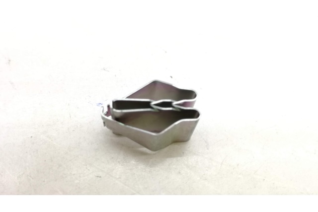 8V0867947 VAG Klamra
