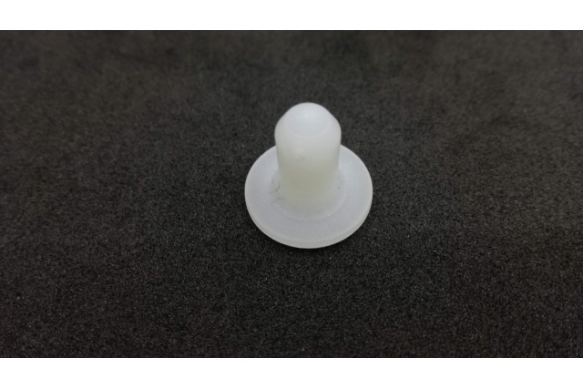 443955647A VW CLASSIC zaślepka plug