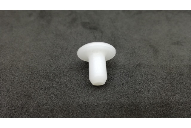 443955647A VW CLASSIC zaślepka plug