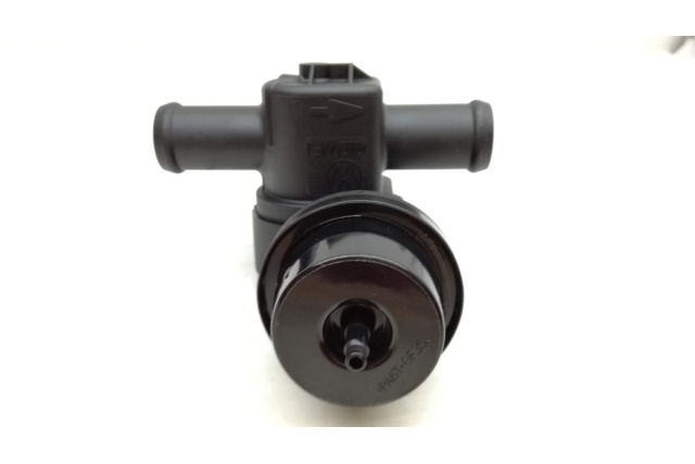 1J0819809 VAG ZAWOR STERUJĄCY PLYN CHLODZĄCY NAGRZEWNICY GOLF 4 VW T4 97-04 VW Golf IV 97-