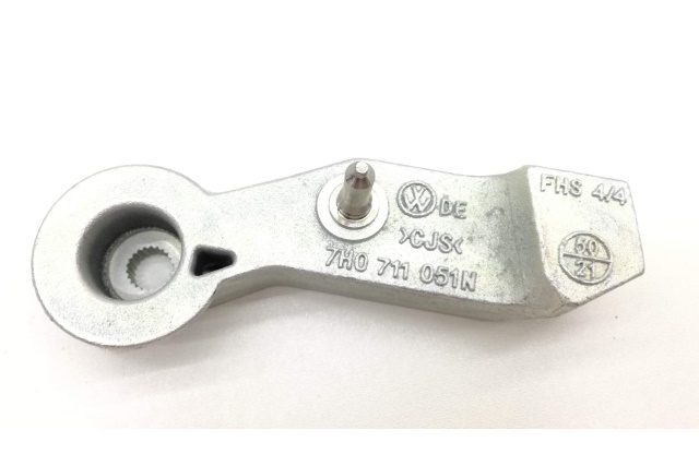 7H0711051N VAG WYBIERAK DŹWIGNIA PRZEŁĄCZAJĄCA Volkswagen VW T5