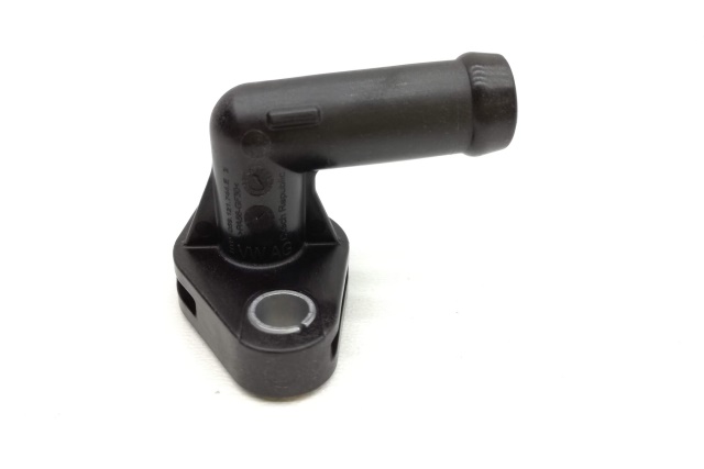 059121744E VAG Króciec przewodu wodnego