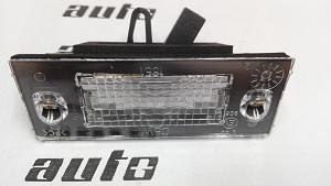 8D0943021D VW CLASSIC LAMPKA OŚWIETLENIA TABLICY REJESTRACYJNEJ AUDI A4 B5 LIMUZYNA PRAWA Audi A4 B5 9