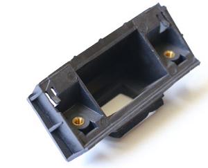 8D9827631 VW CLASSIC WKŁADKA mocowanie lampki ośwetenia tablicy rejestracyjnej Audi Audi A4 B5 95-