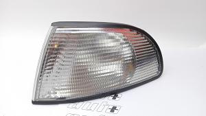 8D0953049 VAG KIERUNKOWSKAZ A4 94-/L/S.VALEO BIAŁY Audi A4 B5 95-