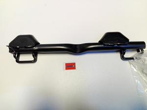 8D0813546A VW CLASSIC Uchwyt fotelika dzieciecego WSPORNIK ISOFIX