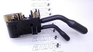 443953513L01C VAG PRZELACZNIK KIERUNKOWSKAZOW Audi 100 82-