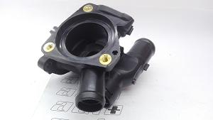 071121117A VW CLASSIC OBUDOWA TERMOSTATU PASSAT B5 BORA GOLF 2.3 AGZ