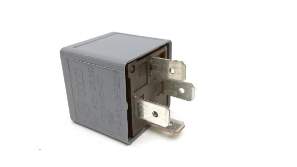 141951253B VAG Przekaźnik 53 uniwersalny (12V, 44/46/50A, liczba połączeń: 4)