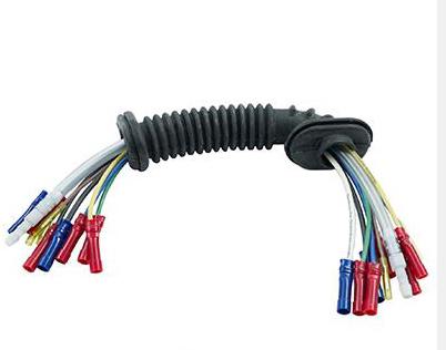 1510401 SENCOM WIAZKA PRZEWODOW GOLF IV 97-/TYL KLAPA/  Zestaw naprawczy do przewodów elektrycz