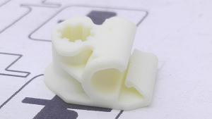 5Q0611797B VAG Uchwyt spinka rurki przewodu hamulcowego do podwozia VW