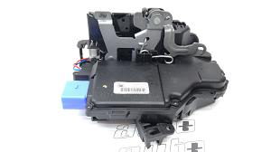 3D4839016K VAG Zamek prawy tylny drzwi Touareg 7L 3D4839016K VW Phaeton